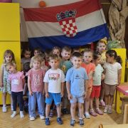 po-pcelica-zvjezdice-201